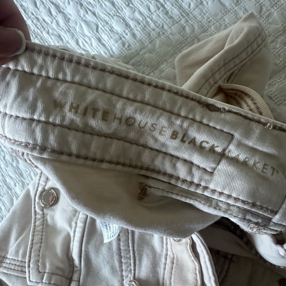 White House Black Market Cream Cropped Pants - Picture 5 of 10